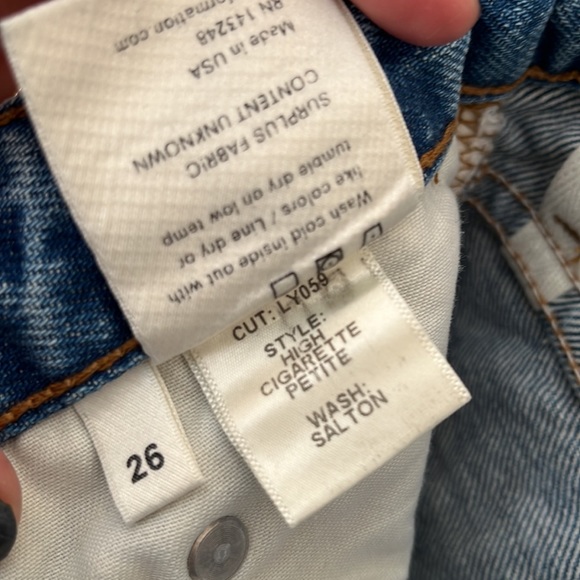 Reformation high rise cigarette ripped jeans 26 - Picture 8 of 9